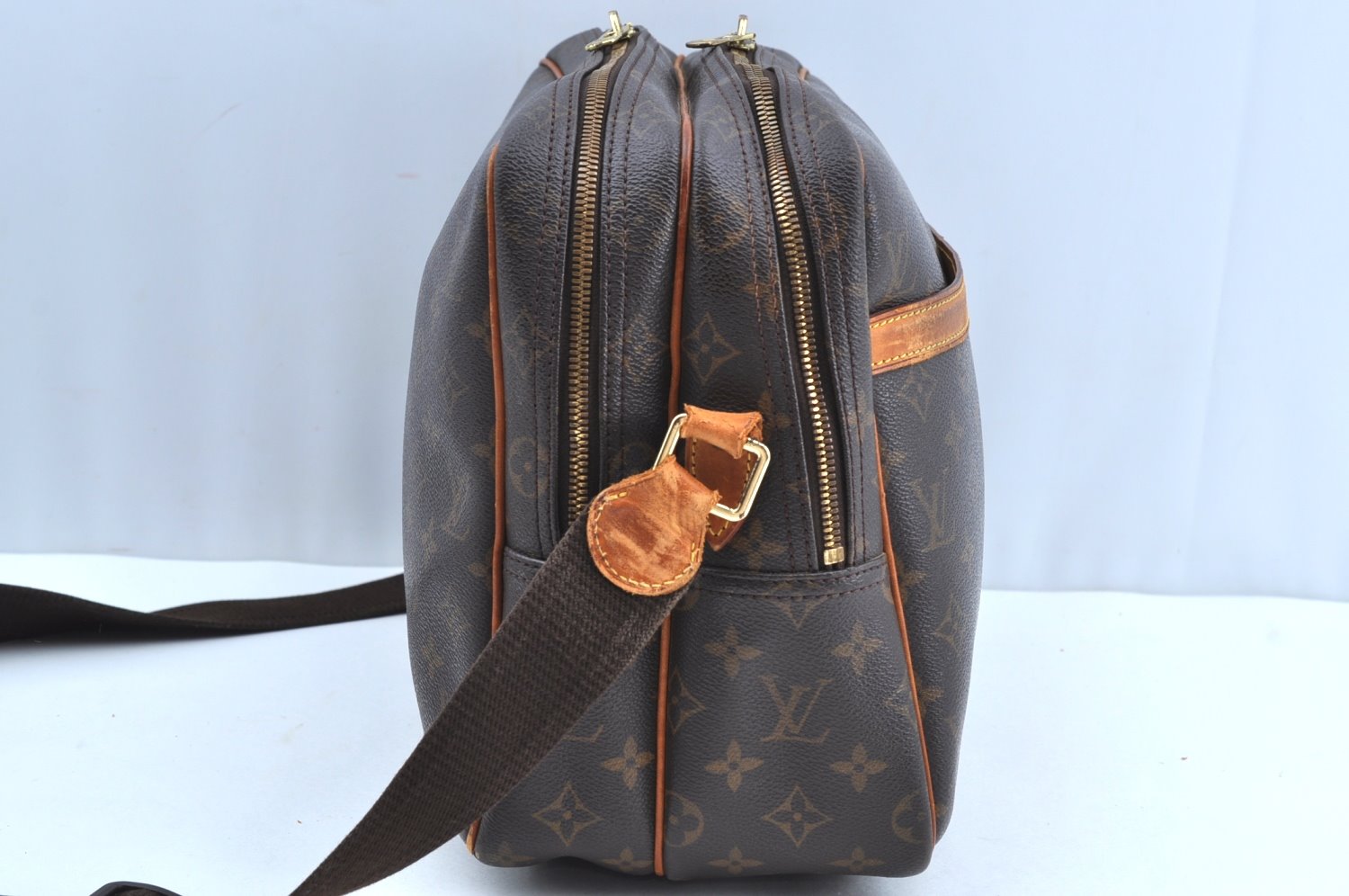 Authentic Louis Vuitton Monogram Reporter GM Shoulder Cross Bag M45252 LV K4167