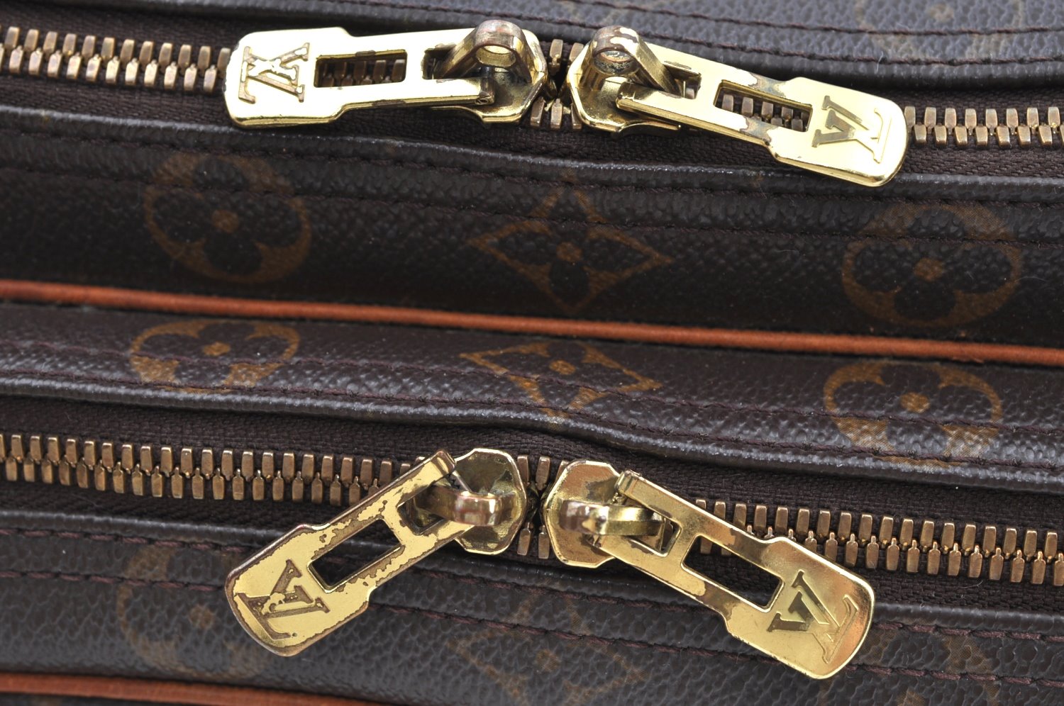 Authentic Louis Vuitton Monogram Reporter GM Shoulder Cross Bag M45252 LV K4167