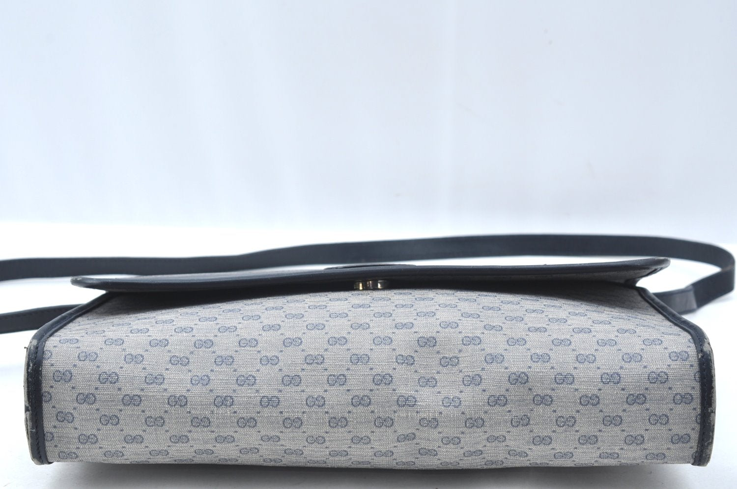 Authentic GUCCI Micro GG PVC Leather Shoulder Cross Body Bag Navy Blue K4169