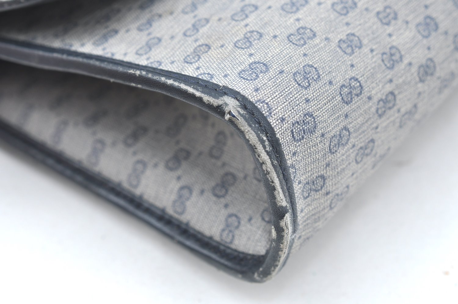 Authentic GUCCI Micro GG PVC Leather Shoulder Cross Body Bag Navy Blue K4169