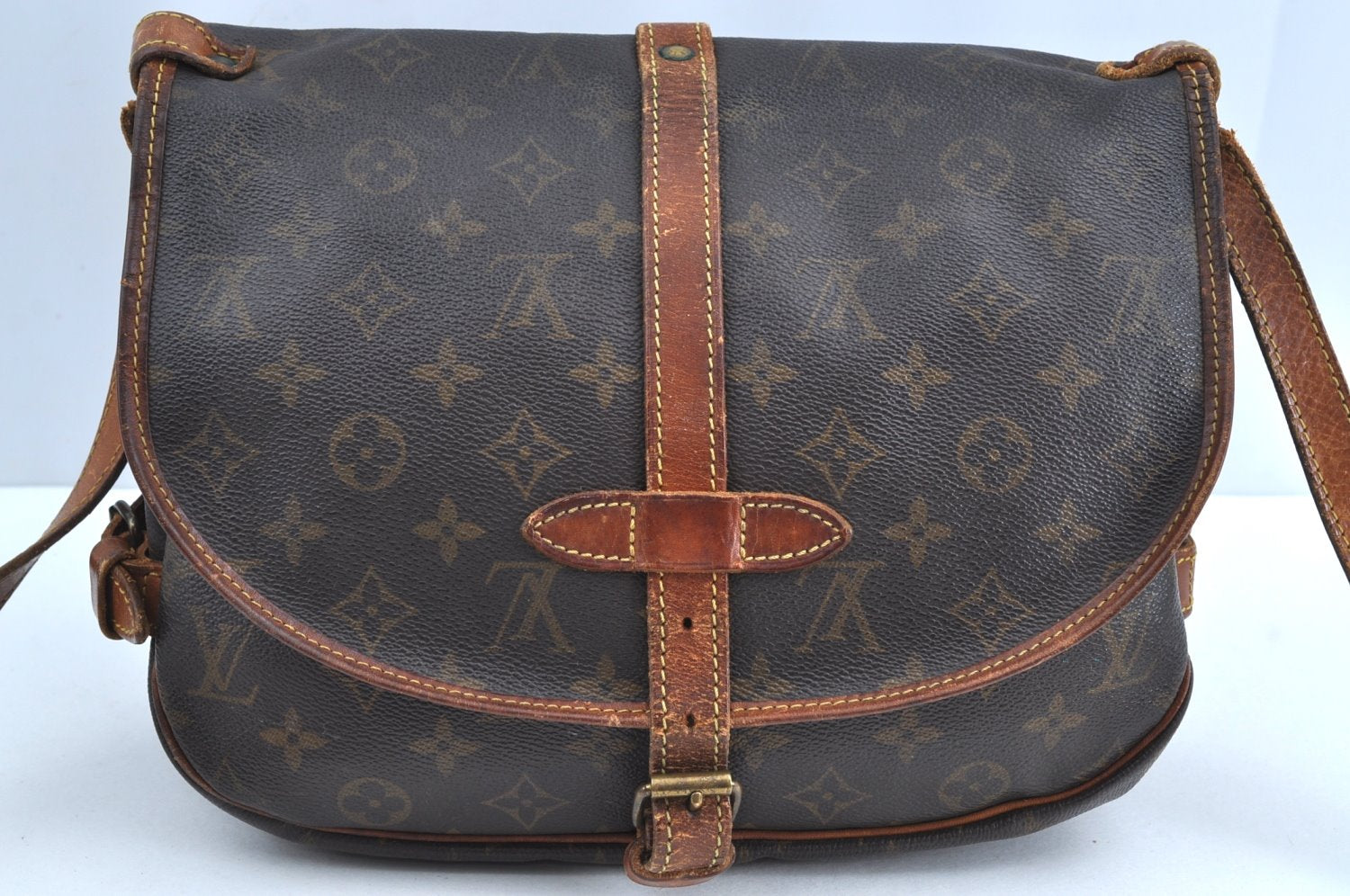 Authentic Louis Vuitton Monogram Saumur 30 Shoulder Cross Bag M42256 LV K4171