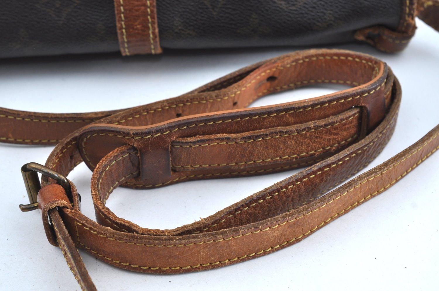 Authentic Louis Vuitton Monogram Saumur 30 Shoulder Cross Bag M42256 LV K4171