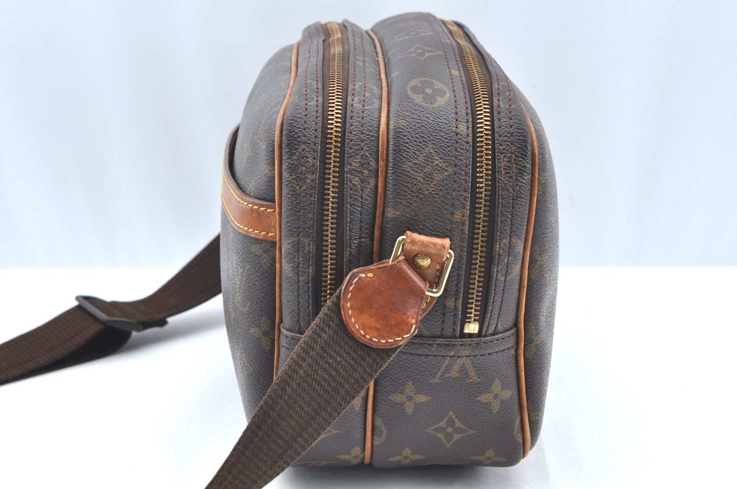 Authentic Louis Vuitton Monogram Reporter PM Shoulder Cross Bag M45254 LV K4176