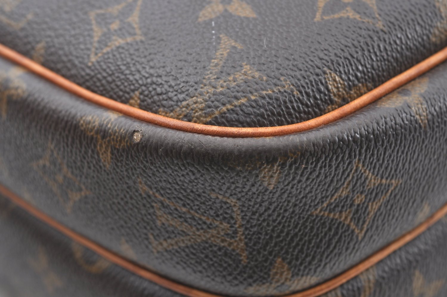 Authentic Louis Vuitton Monogram Reporter PM Shoulder Cross Bag M45254 LV K4176