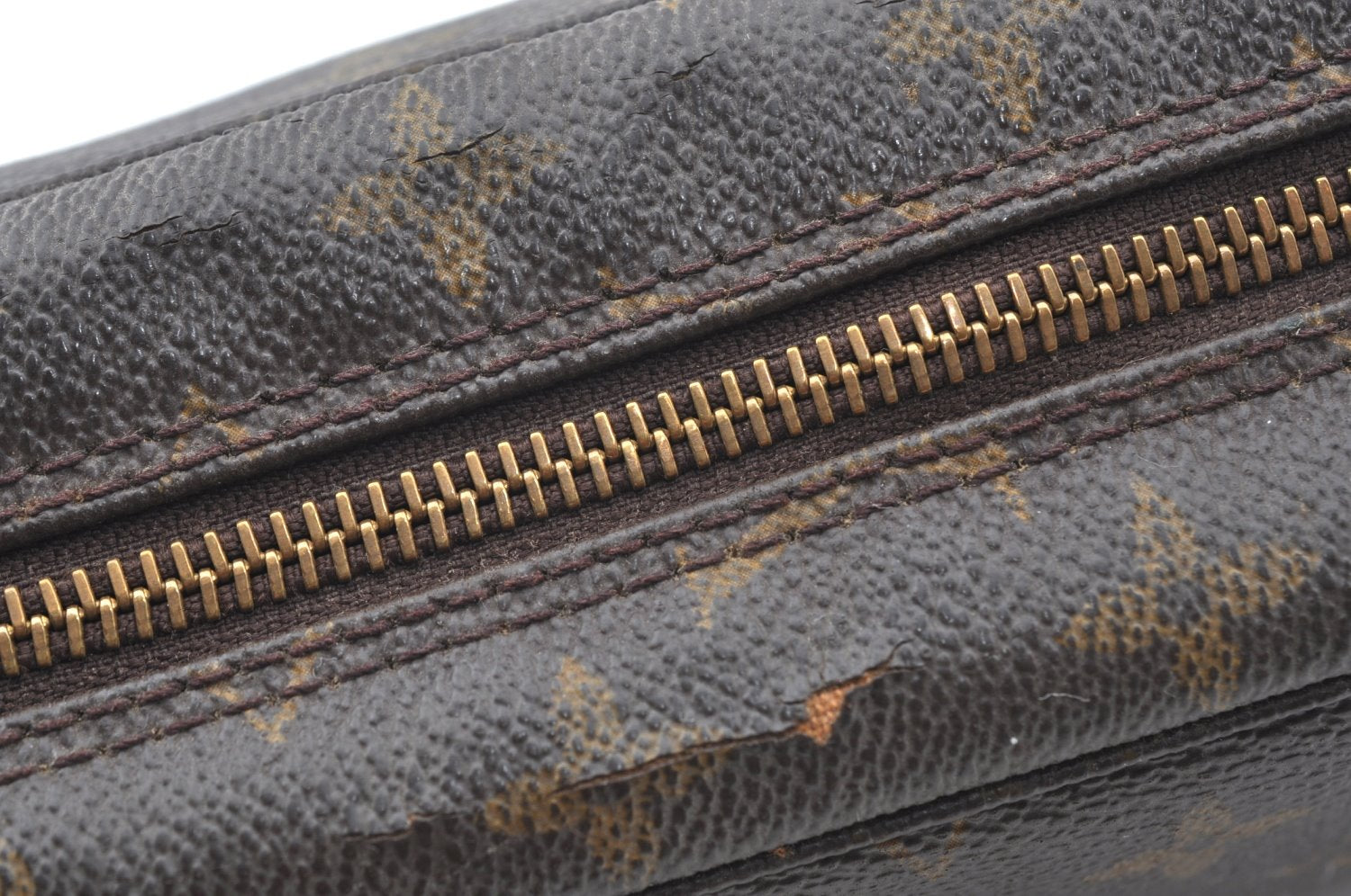 Auth Louis Vuitton Monogram Trousse Toilette 23 Clutch Hand Bag M47524 LV K4196