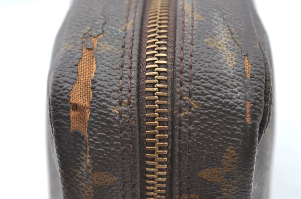 Auth Louis Vuitton Monogram Trousse Toilette 23 Clutch Hand Bag M47524 LV K4196