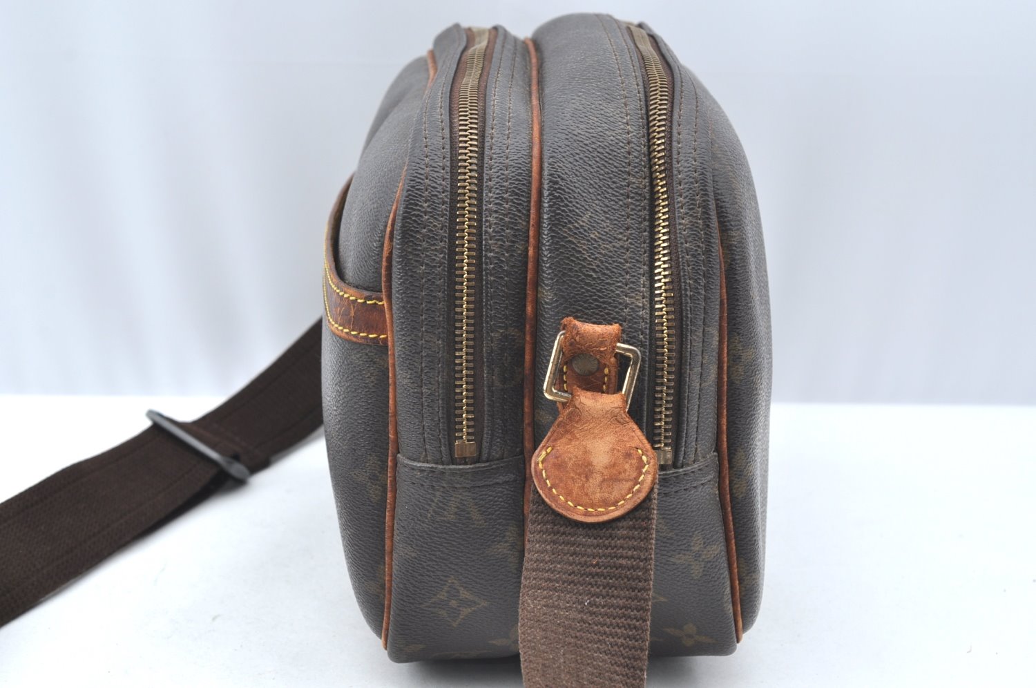 Authentic Louis Vuitton Monogram Reporter PM Shoulder Cross Bag M45254 LV K4197