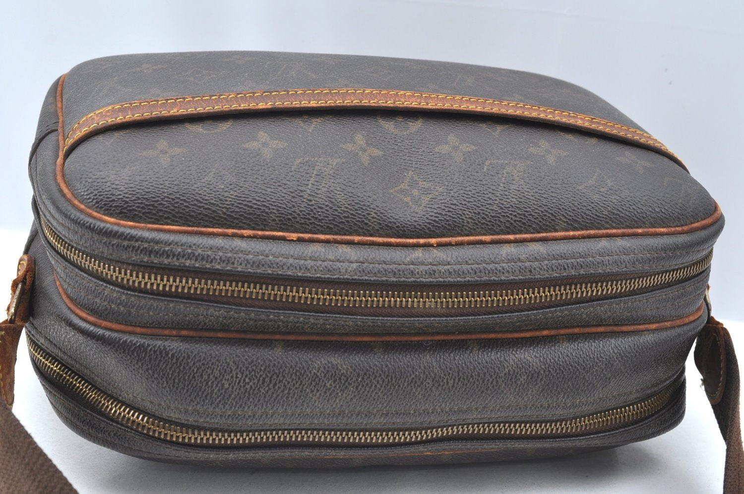 Authentic Louis Vuitton Monogram Reporter PM Shoulder Cross Bag M45254 LV K4197