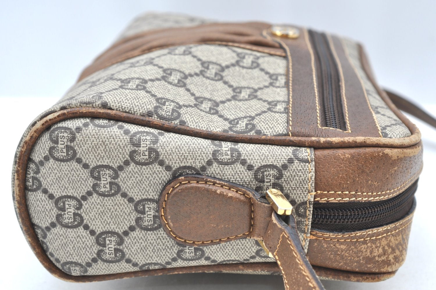 Authentic GUCCI GG Plus Shoulder Cross Body Bag Purse PVC Leather Brown K4202