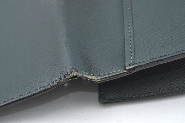 Auth Louis Vuitton Taiga Volga Document case Clutch Bag Green M30204 LV K4203