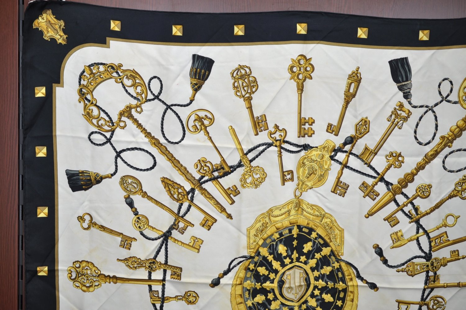 Authentic HERMES Carre 90 Scarf 