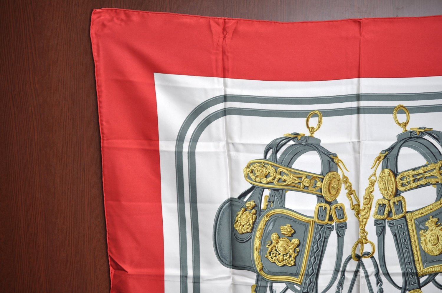 Authentic HERMES Carre 90 Scarf 