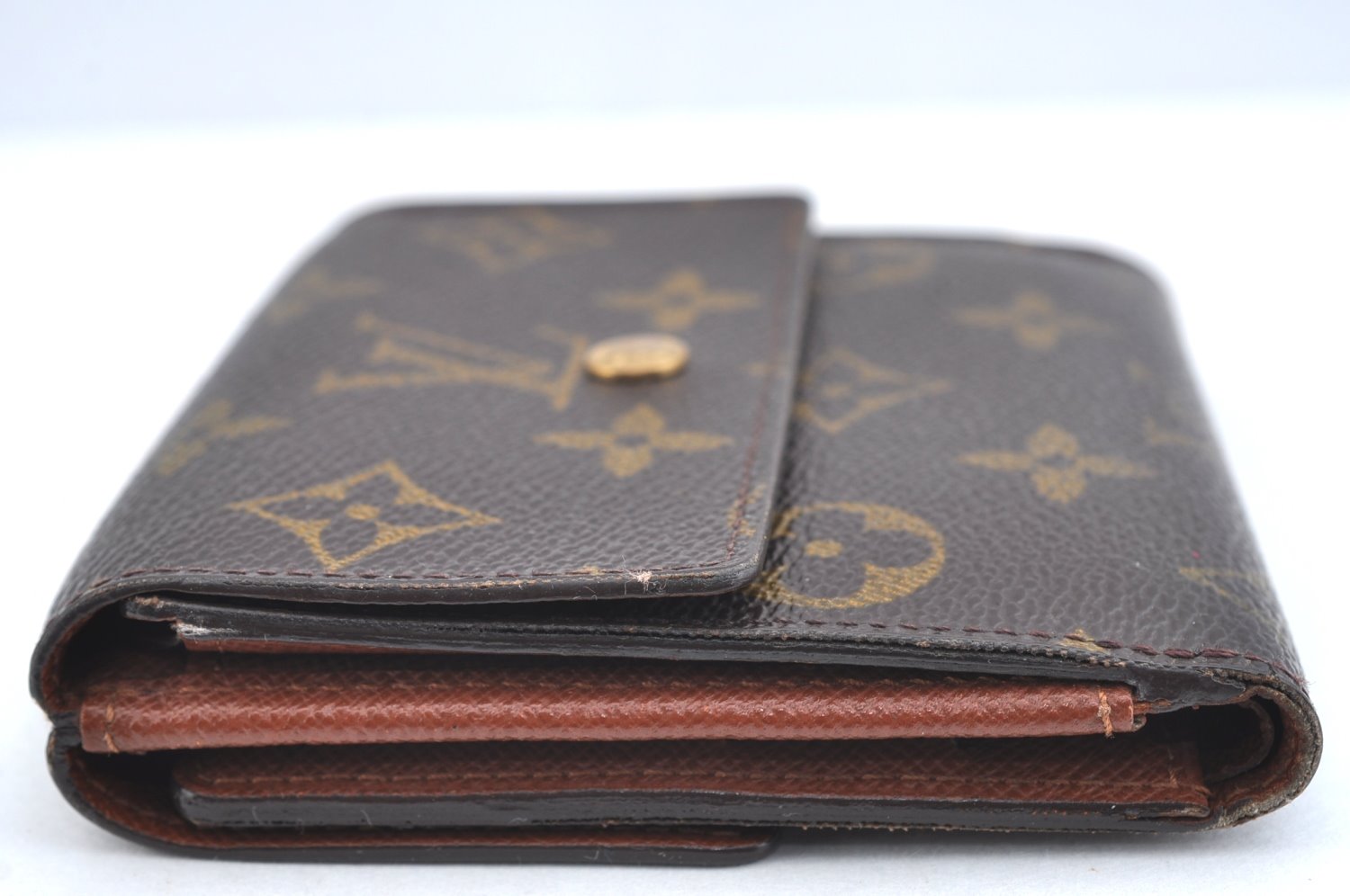 Authentic Louis Vuitton Monogram M61652 Porte Monnaie Billet Carte Credit K4225