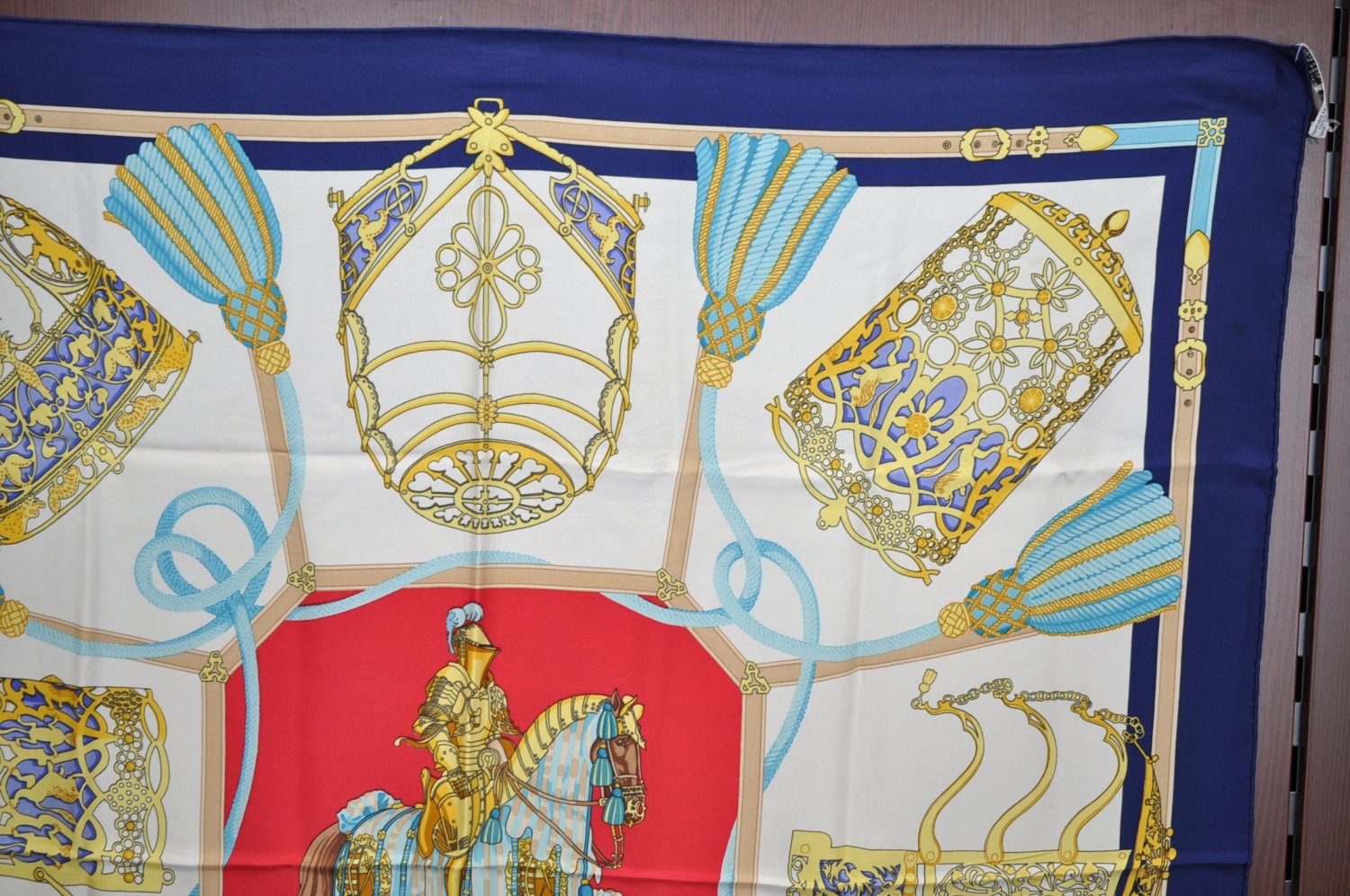 Authentic HERMES Carre 90 Scarf 