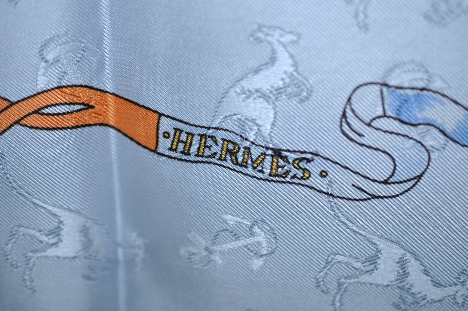 Authentic HERMES Carre 90 Scarf 