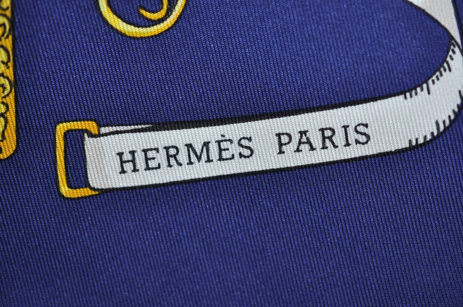 Authentic HERMES Carre 90 Scarf 