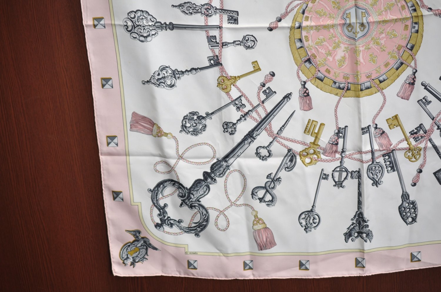 Authentic HERMES Carre 90 Scarf 