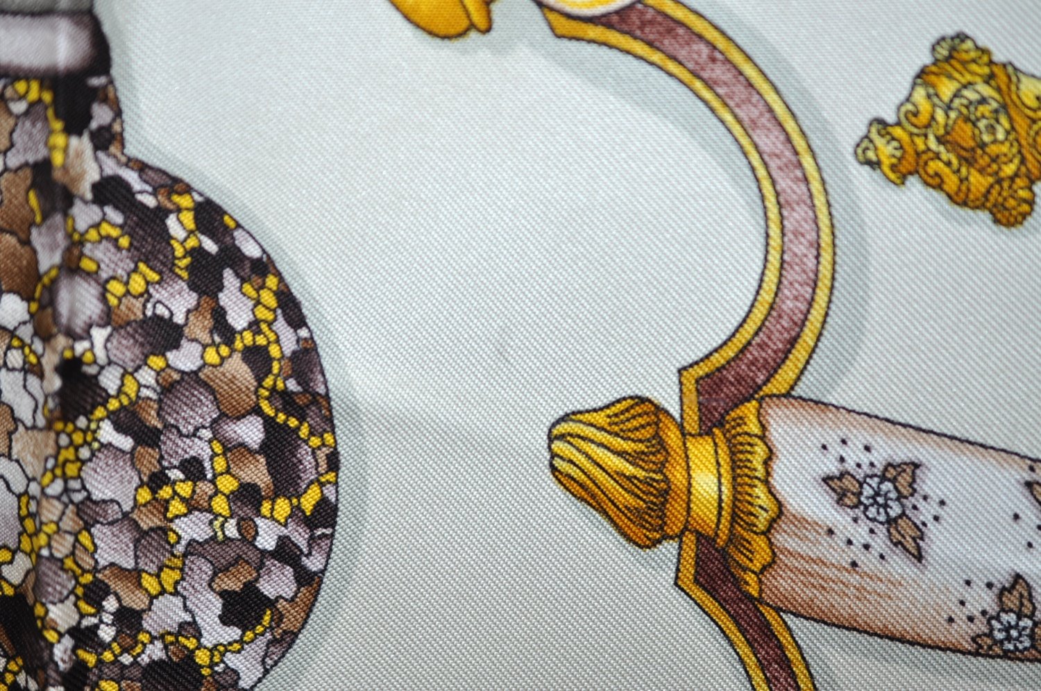 Authentic HERMES Carre 90 Scarf 