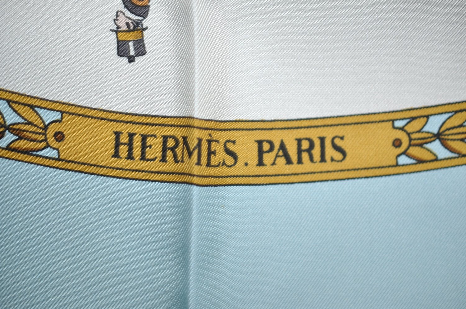 Authentic HERMES Carre 90 Scarf 