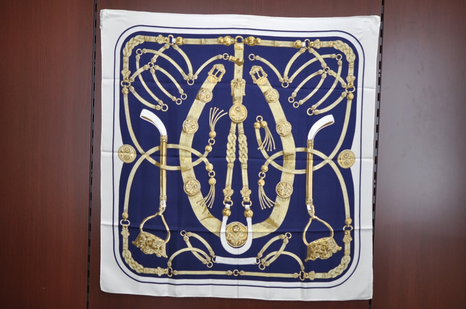 Authentic HERMES Carre 90 Scarf 