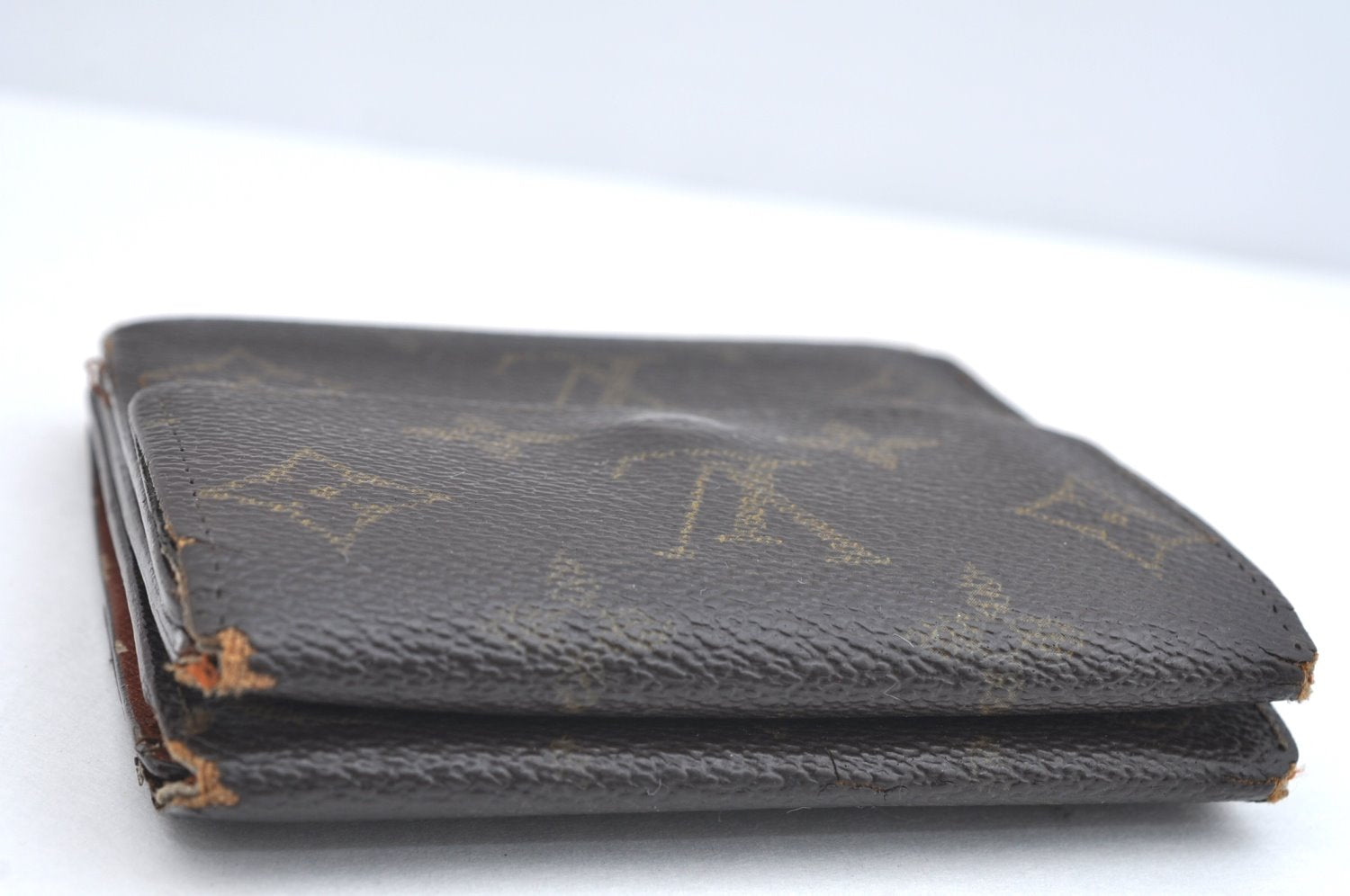 Authentic Louis Vuitton Monogram M61652 Porte Monnaie Billet Carte Credit K4284