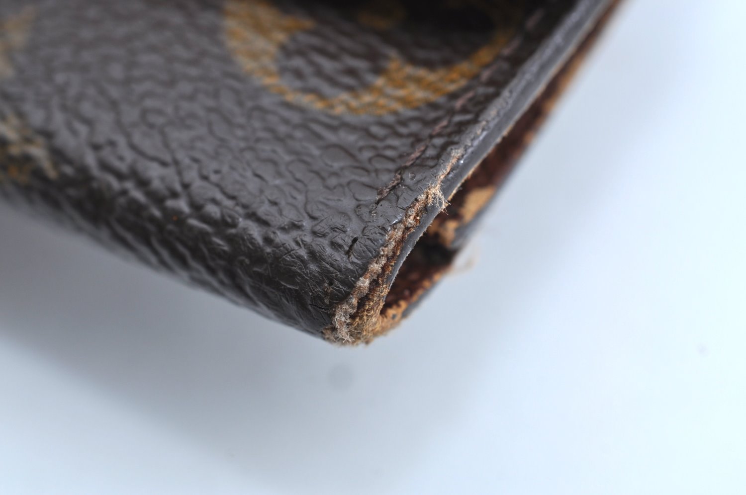 Authentic Louis Vuitton Monogram Multicles 6 Six Hooks Key Case M62630 LV K4292