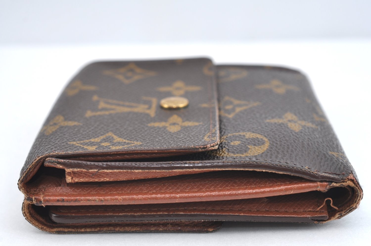 Authentic Louis Vuitton Monogram M61652 Porte Monnaie Billet Carte Credit K4301