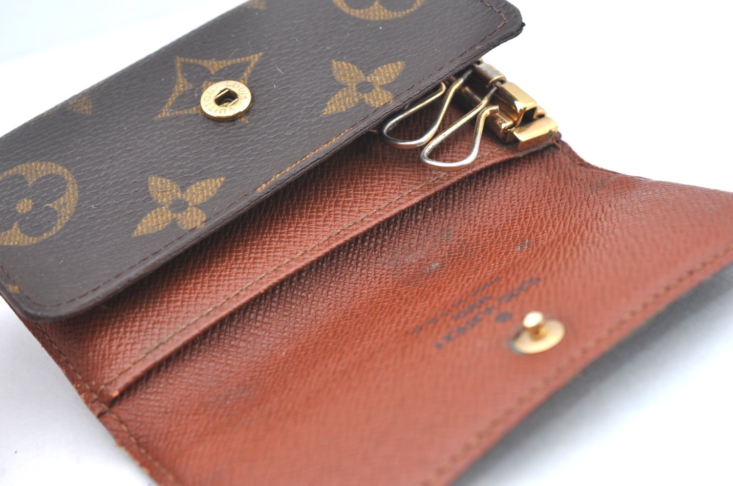 Authentic Louis Vuitton Monogram Multicles 6 Six Hooks Key Case M62630 LV K4337