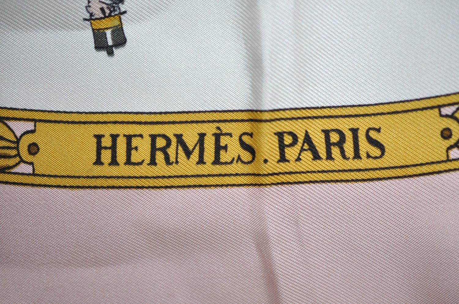 Authentic HERMES Carre 90 Scarf 