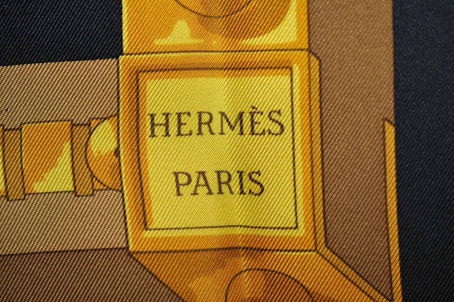 Authentic HERMES Carre 90 Scarf 