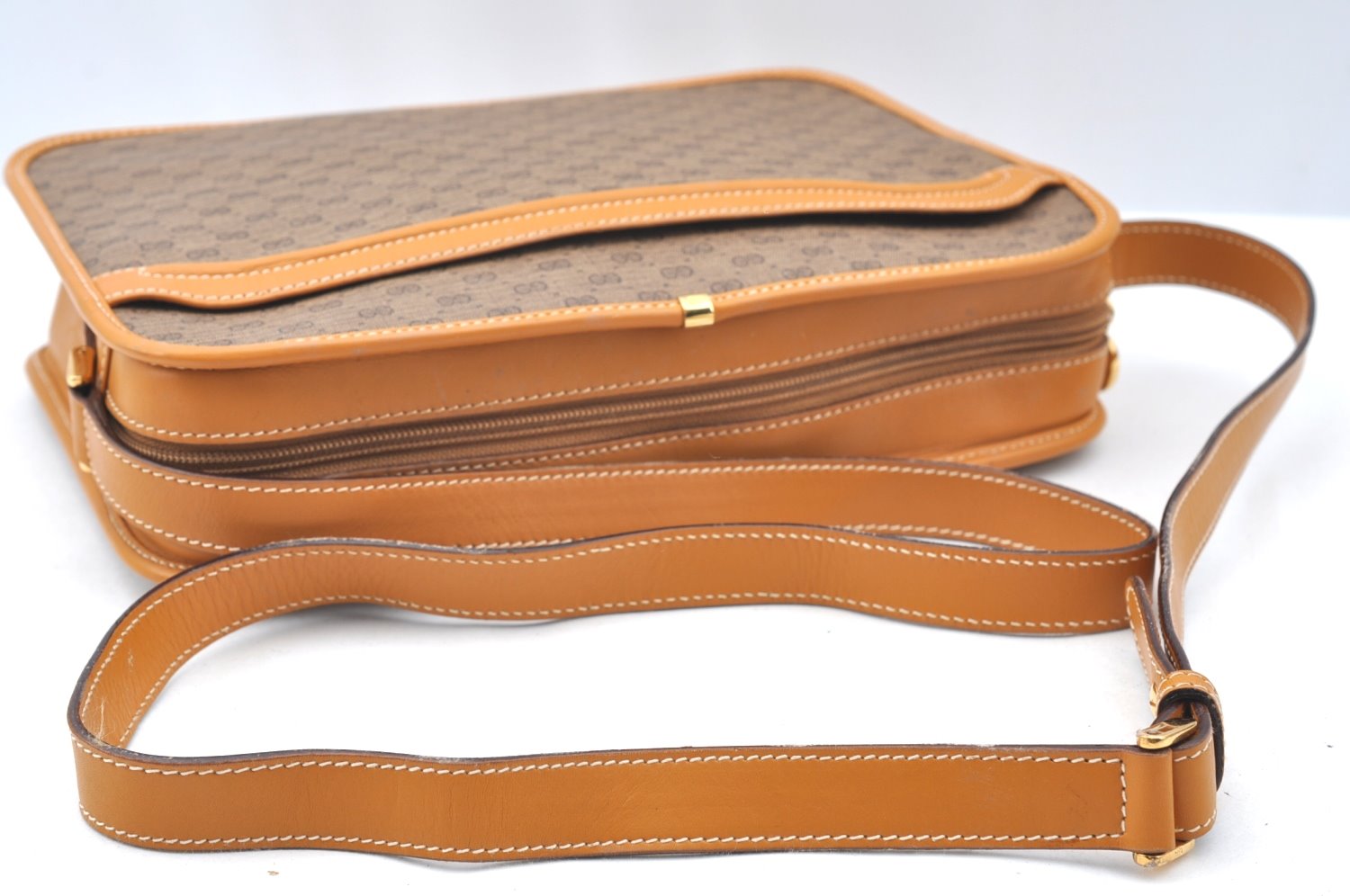 Authentic GUCCI Micro GG Shoulder Cross Body Bag Purse PVC Leather Brown K4358