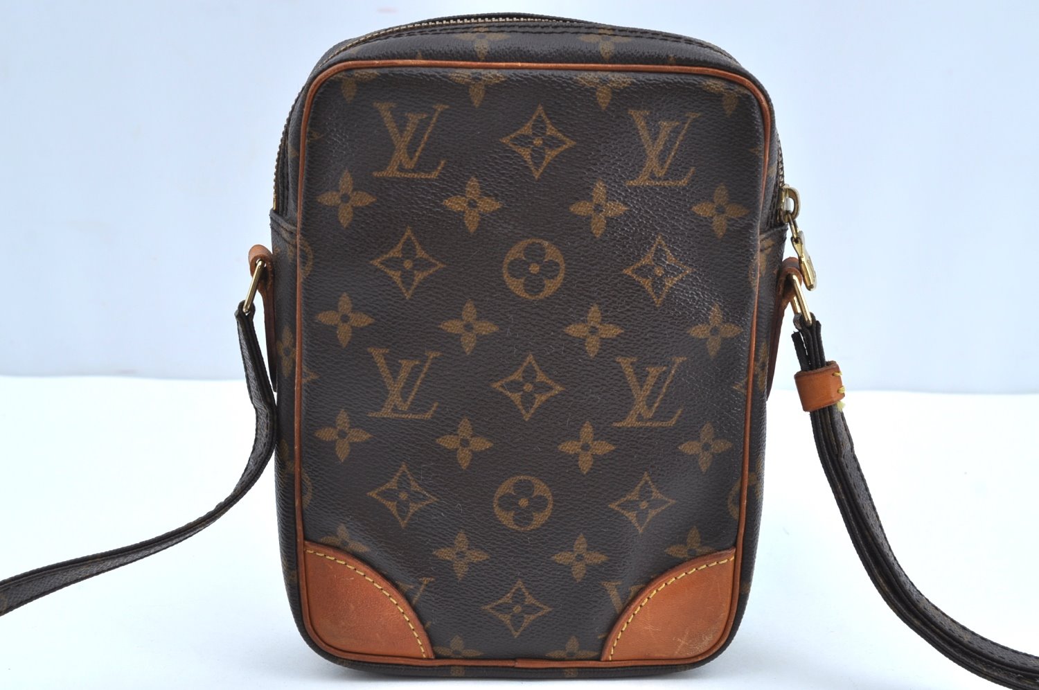 Authentic Louis Vuitton Monogram Danube Shoulder Cross Body Bag M45266 LV K4375