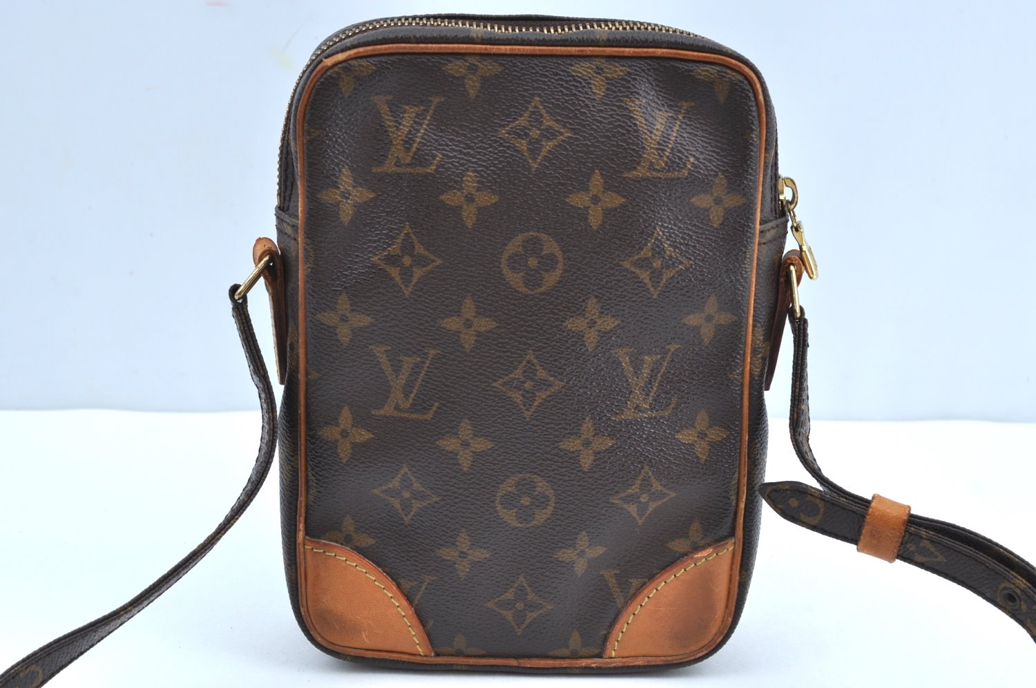 Authentic Louis Vuitton Monogram Danube Shoulder Cross Body Bag M45266 LV K4378