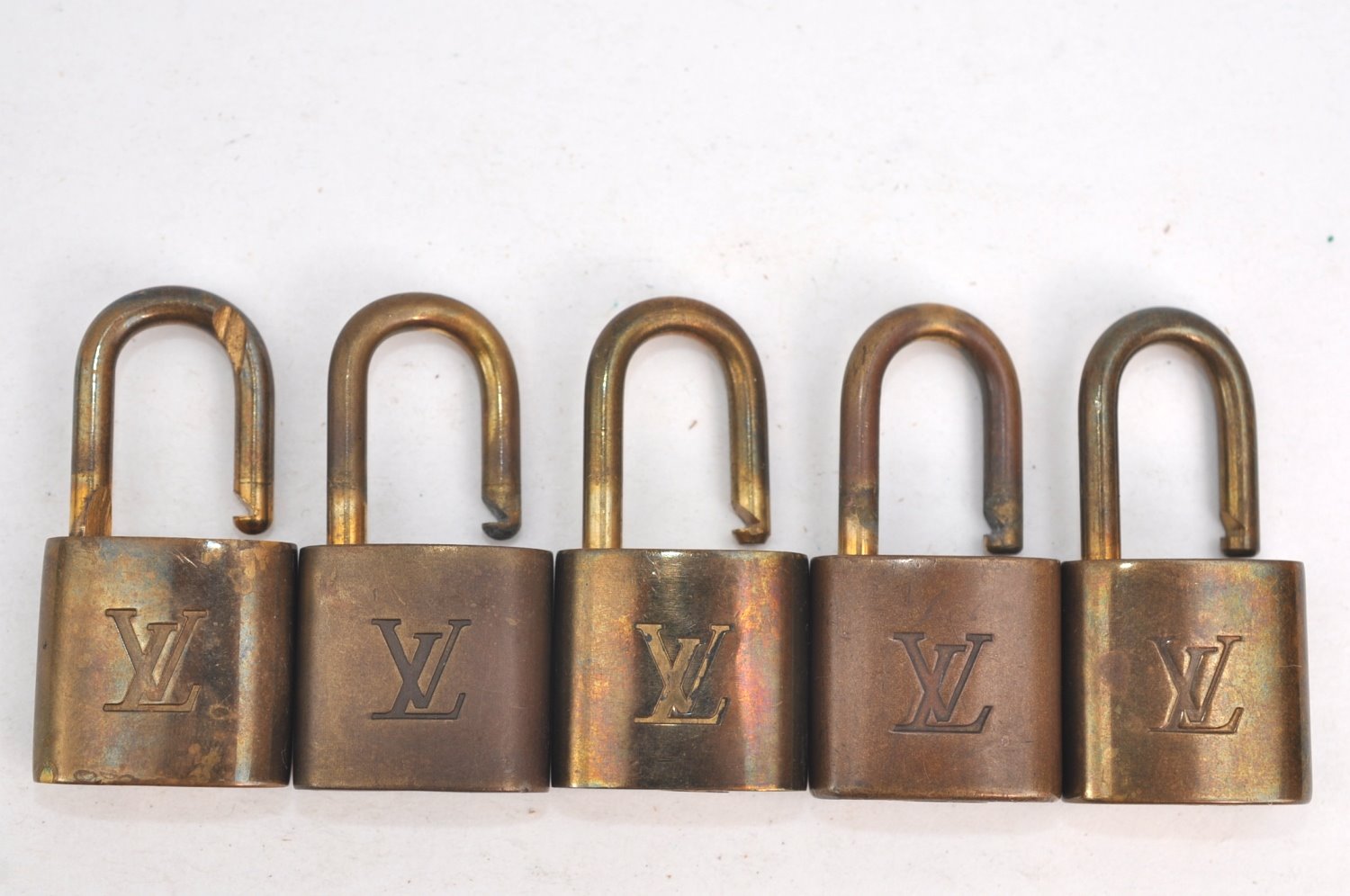 Authentic Louis Vuitton Padlock Gold 10Set LV K4449