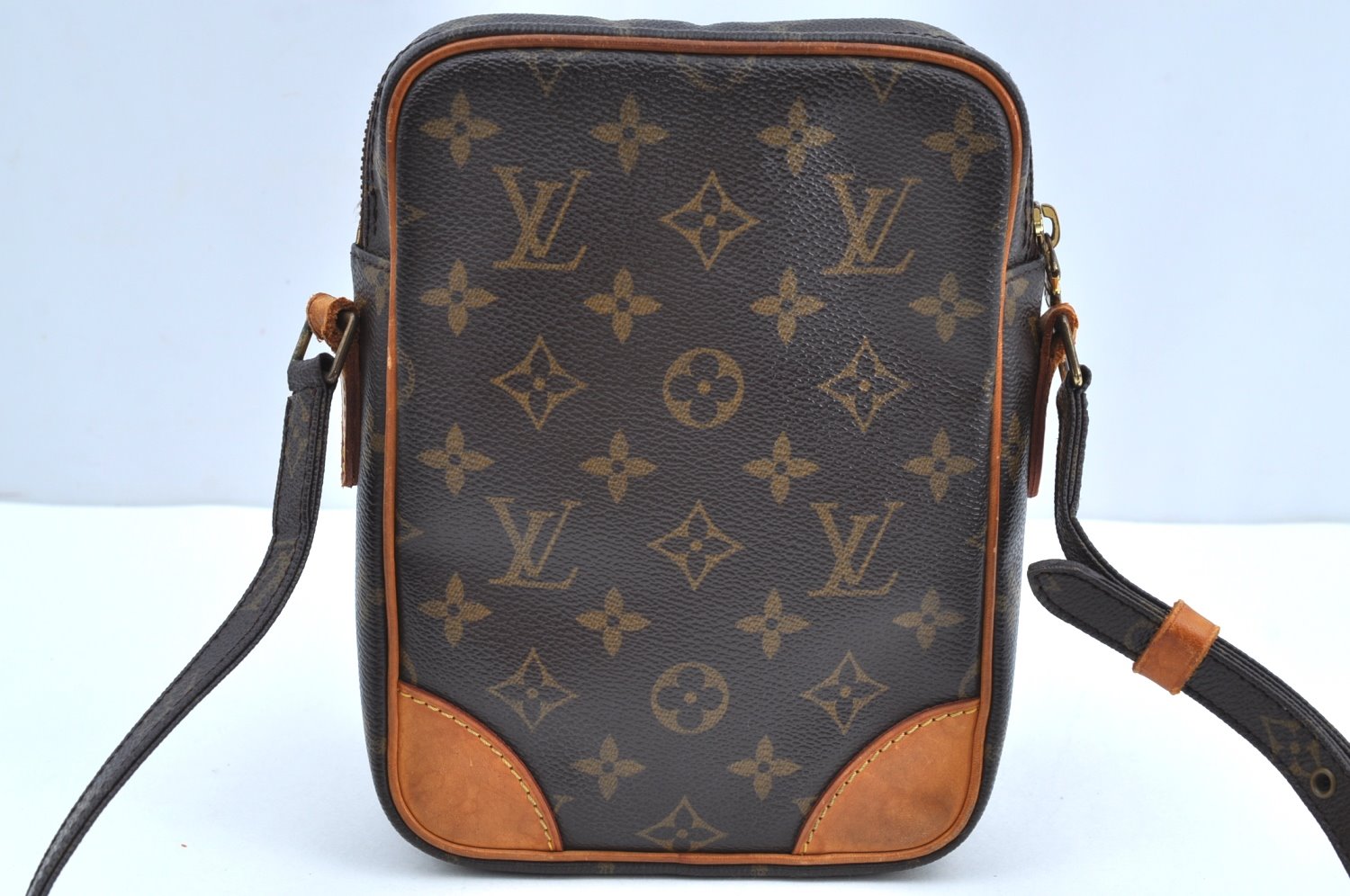 Authentic Louis Vuitton Monogram Amazone Shoulder Cross Body Bag M45236 LV K4461