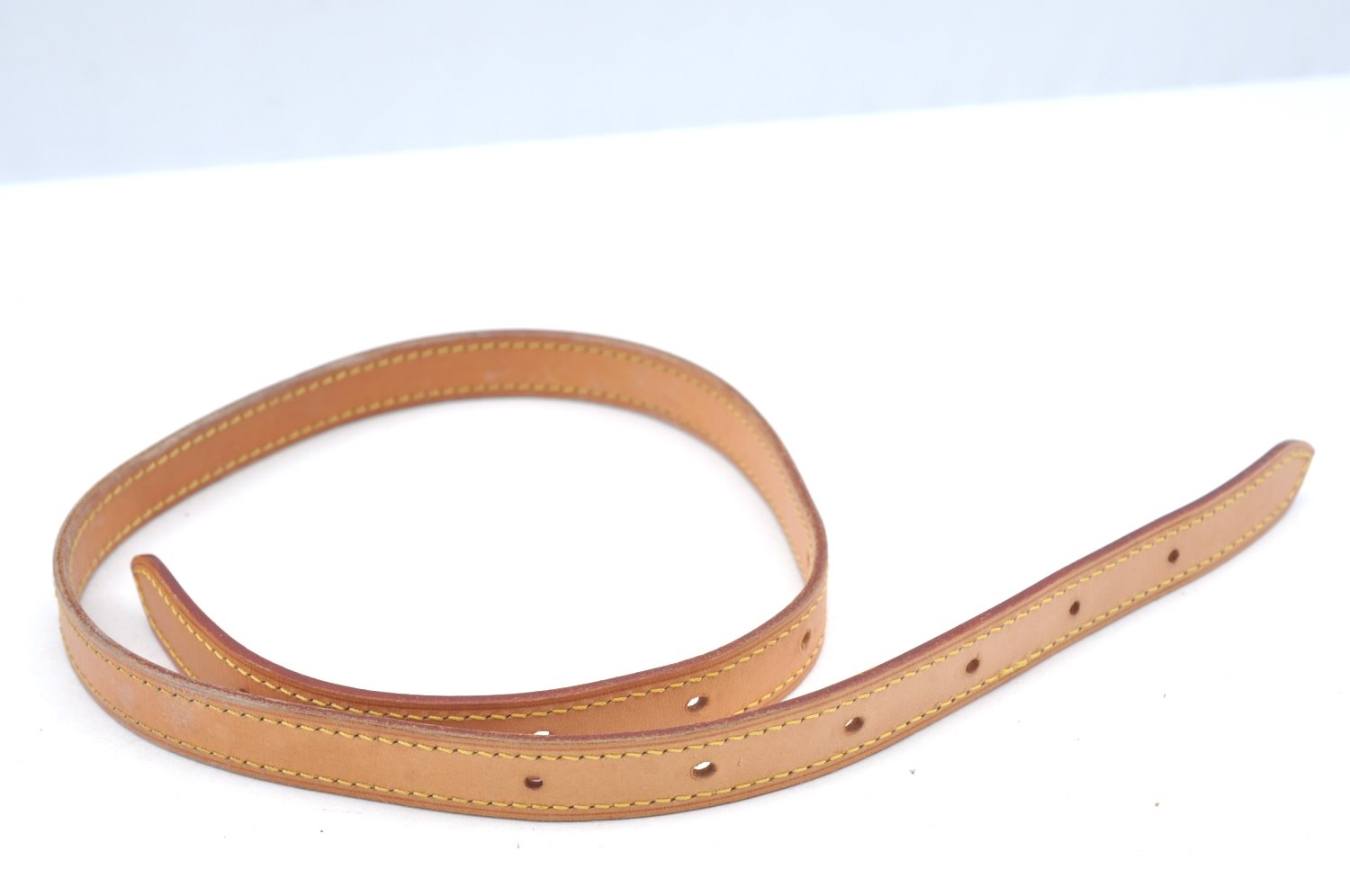 Authentic Louis Vuitton Leather Shoulder Strap For Bucket GM 31.9