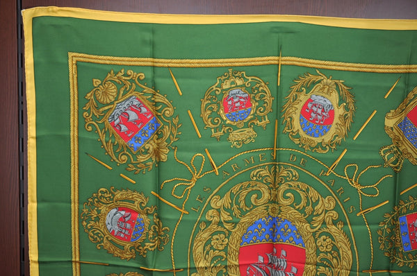 Authentic HERMES Carre 90 Scarf "Les Armes de Paris" Silk Yellow Green K4492