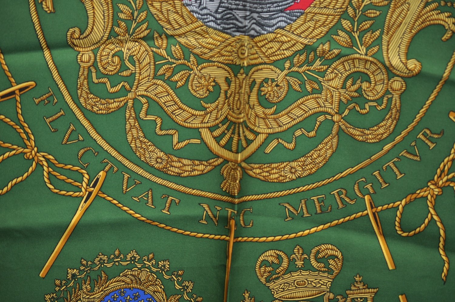 Authentic HERMES Carre 90 Scarf 