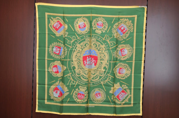 Authentic HERMES Carre 90 Scarf "Les Armes de Paris" Silk Yellow Green K4492