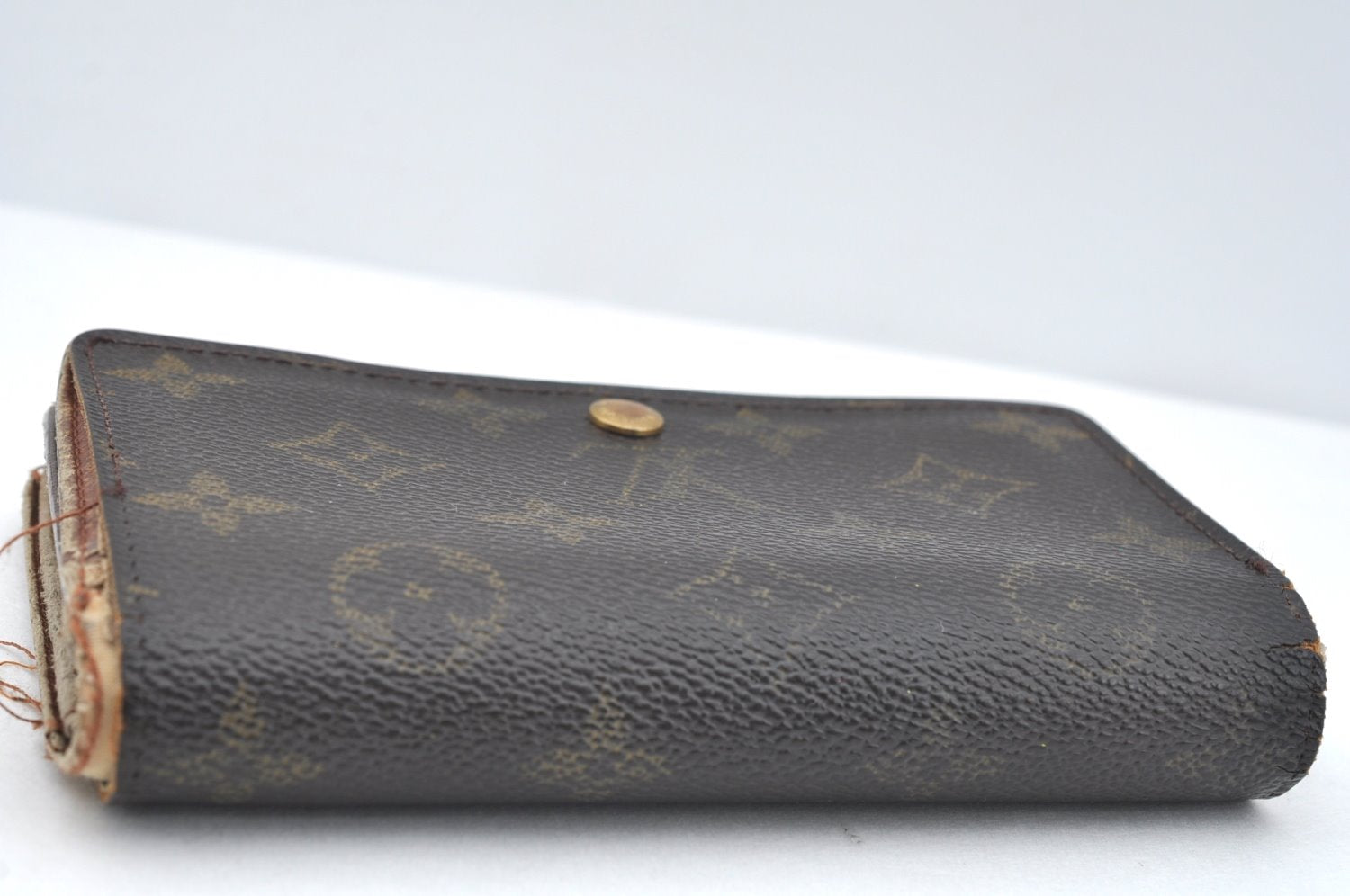 Authentic Louis Vuitton Monogram Porte Monnaie Billets Tresor Wallet Junk K4494