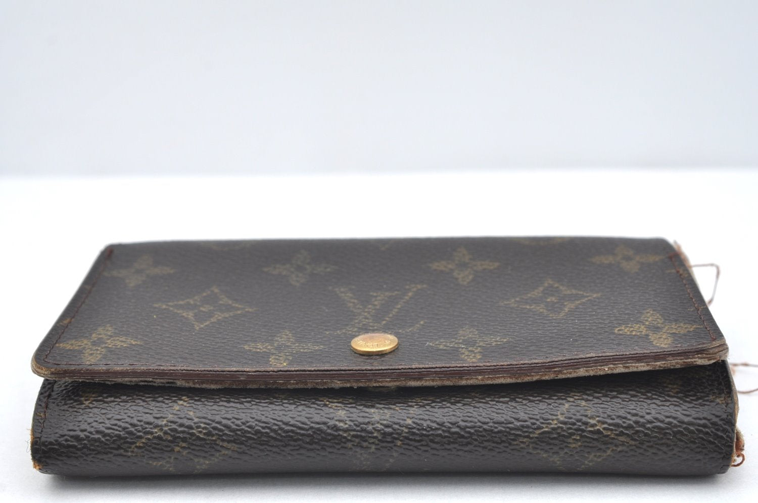 Authentic Louis Vuitton Monogram Porte Monnaie Billets Tresor Wallet Junk K4494