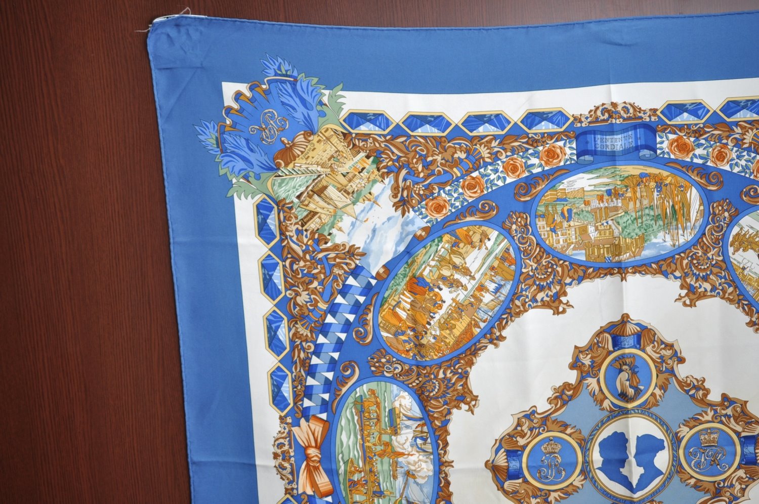 Authentic HERMES Carre 90 Scarf 