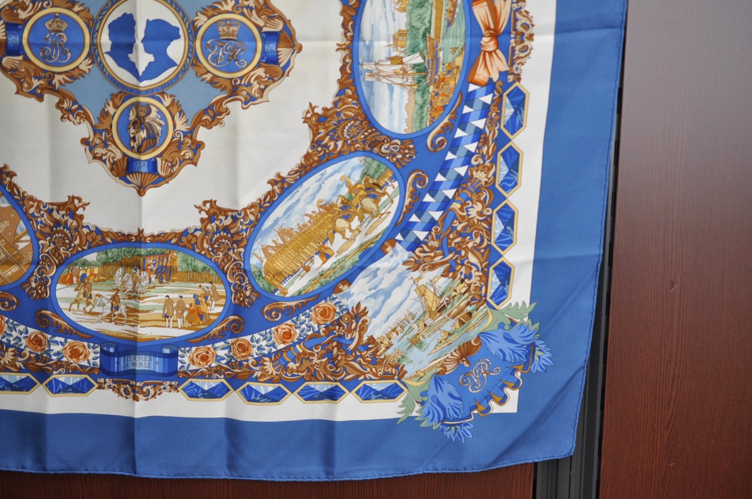 Authentic HERMES Carre 90 Scarf 