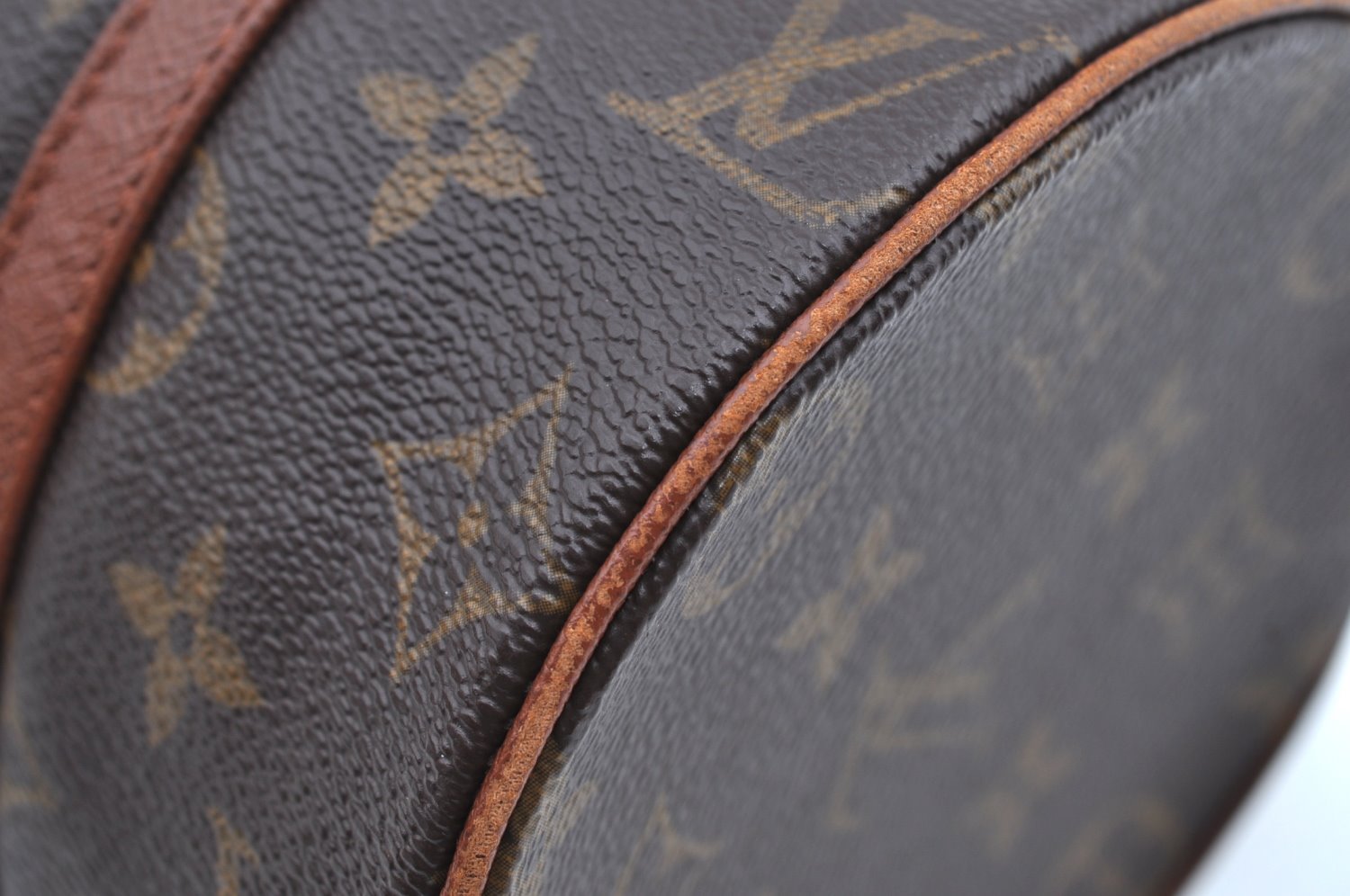 Authentic Louis Vuitton Monogram Papillon 26 Hand Bag Old Model LV K4523