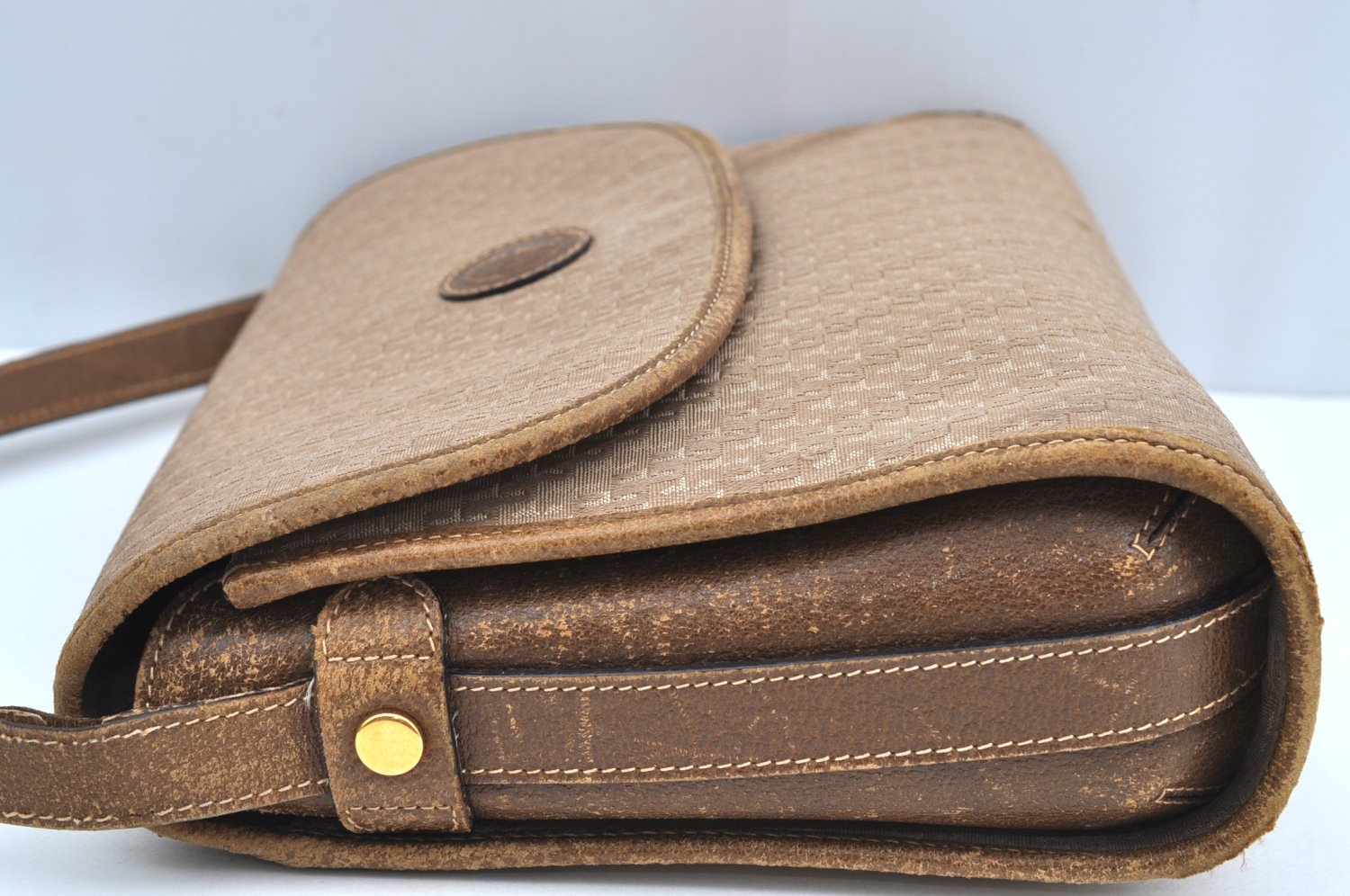 Authentic GUCCI Shoulder Cross Body Bag Purse Canvas Leather Brown K4547