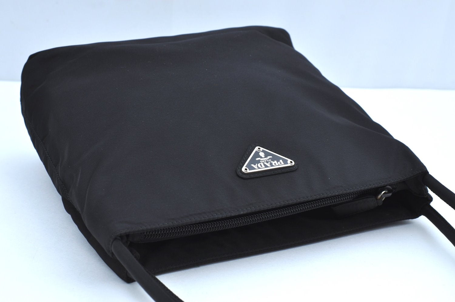 Authentic PRADA Nylon Tessuto Leather Shoulder Hand Bag Purse Black K4549