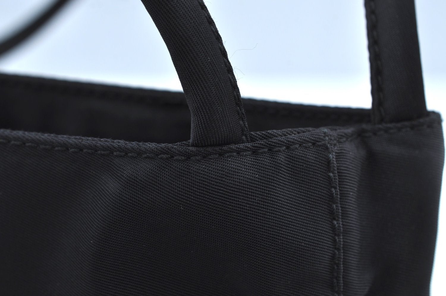 Authentic PRADA Nylon Tessuto Leather Shoulder Hand Bag Purse Black K4549