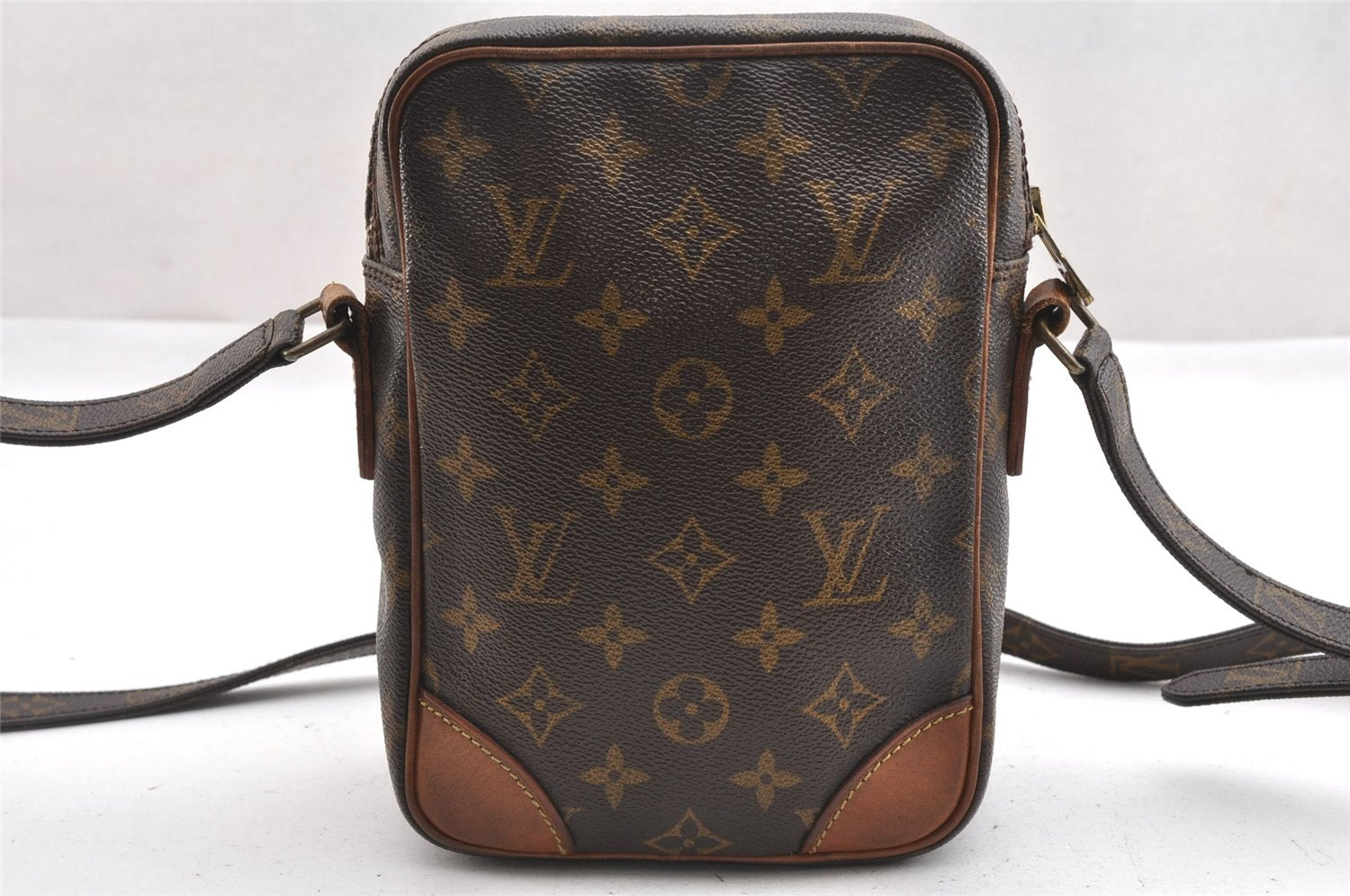 Authentic Louis Vuitton Monogram Amazone Shoulder Cross Body Bag M45236 LV K4553