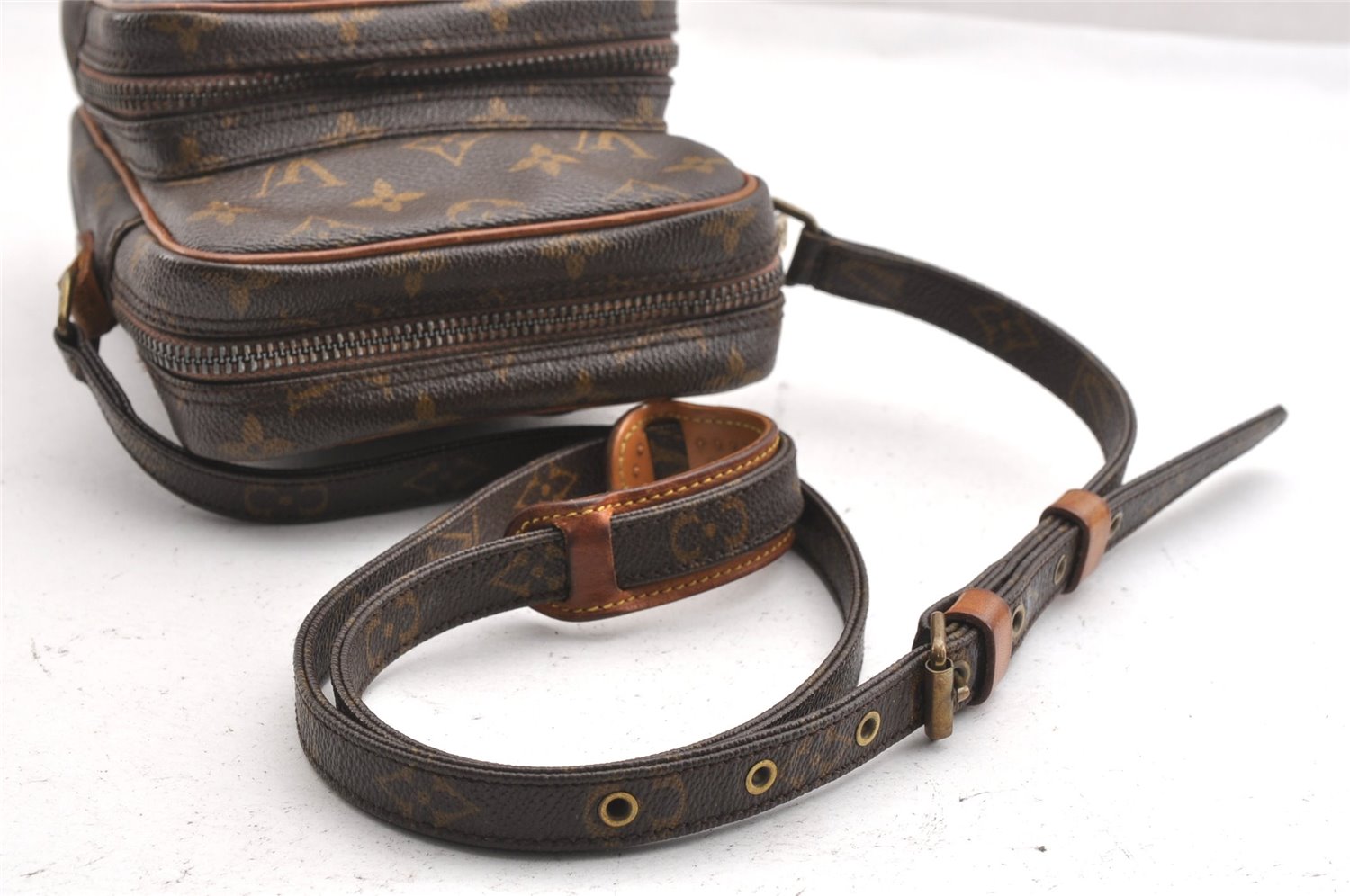 Authentic Louis Vuitton Monogram Amazone Shoulder Cross Body Bag M45236 LV K4553