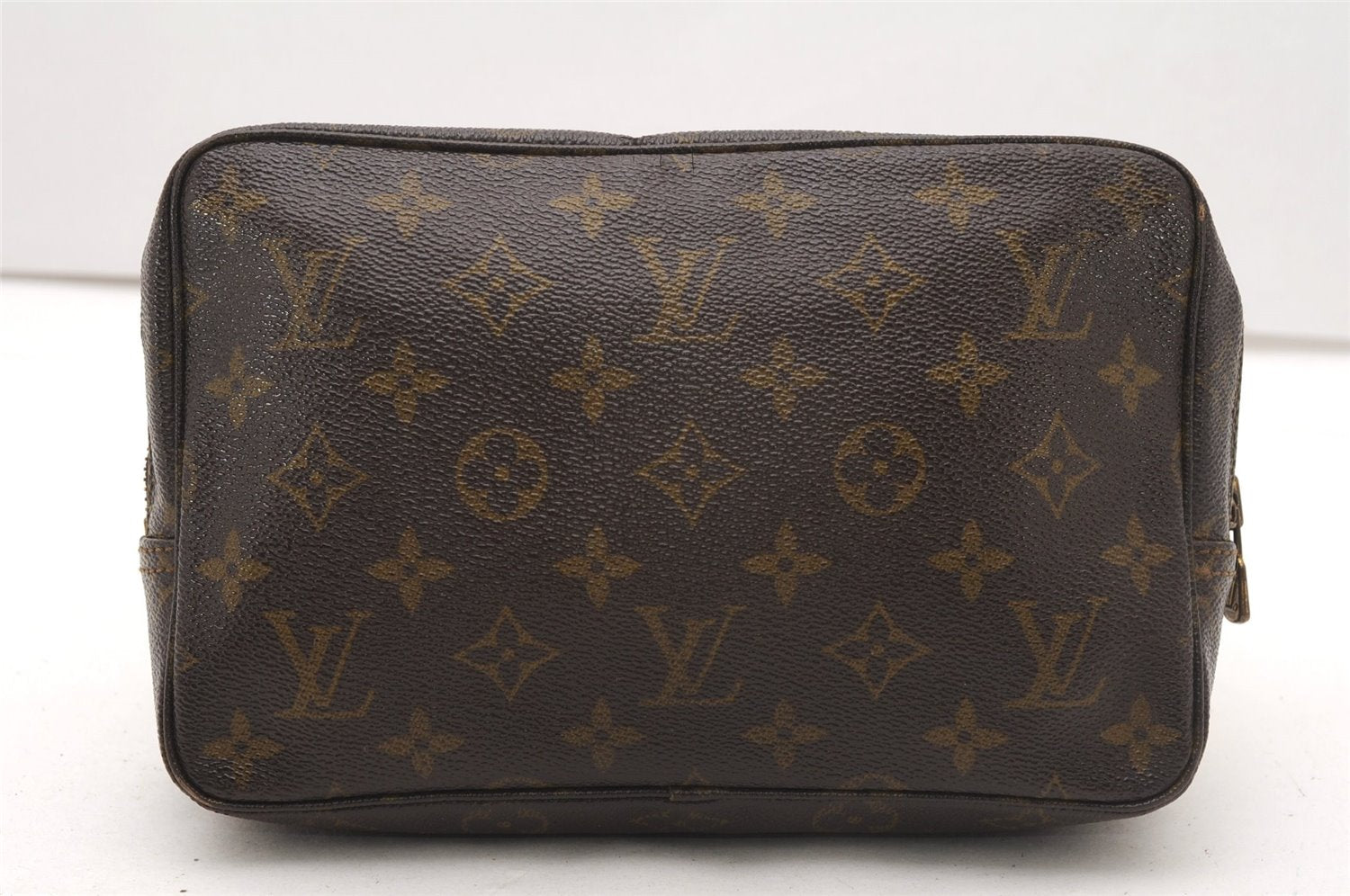 Auth Louis Vuitton Monogram Trousse Toilette 23 Clutch Hand Bag M47524 LV K4577